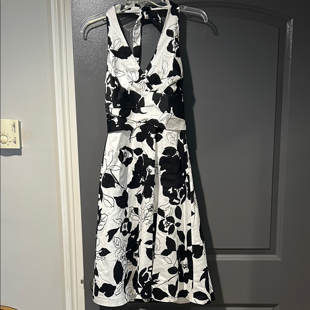 Elegant Black and White Floral Dress. White House Black Market